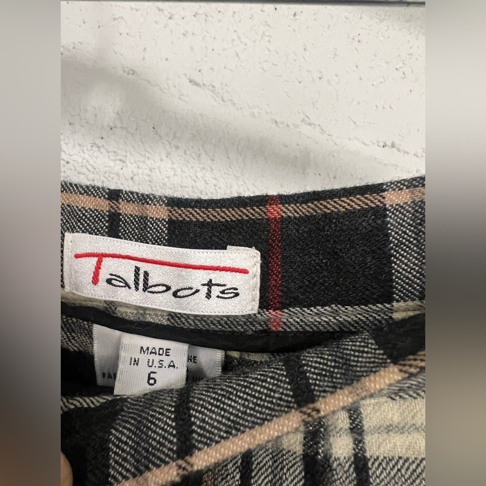 Talbot Plaid A-Line Skirt in Black and Cream - Picture 2 of 3